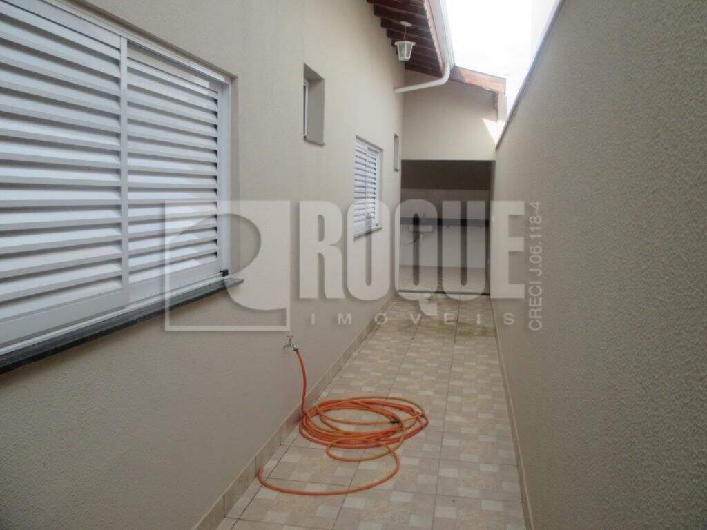Casa em condomínio à venda no bairro Jardim Residencial Campo Novo: 