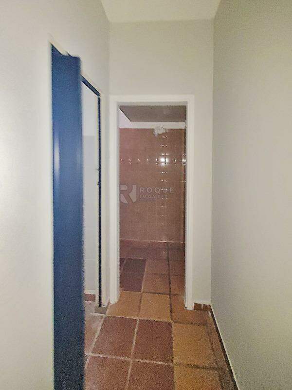 Salão para aluguel no bairro Vila São João: WC feminino