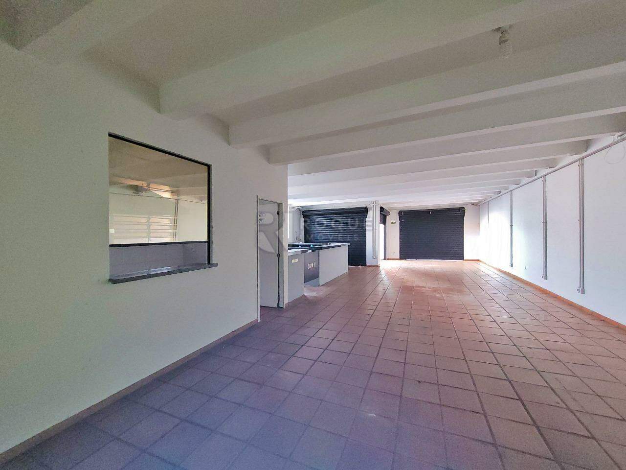 Salão para aluguel no bairro Vila São João: Salão