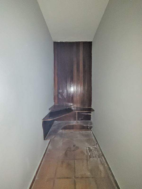 Salão para aluguel no bairro Vila São João: Salão