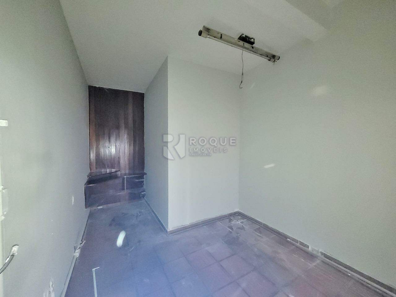 Salão para aluguel no bairro Vila São João: Salão