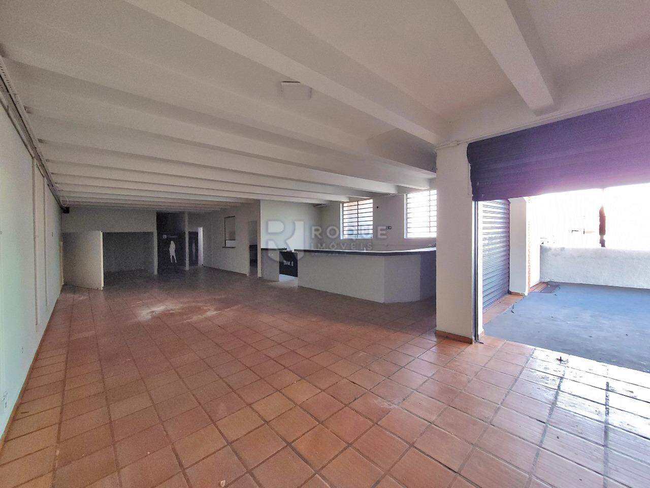 Salão para aluguel no bairro Vila São João: Salão