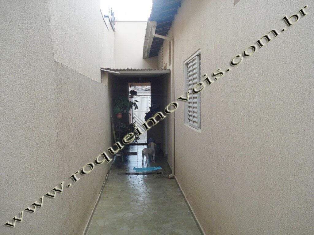 Casa Residencial à venda no bairro Parque das Nações: Corredor lateral 