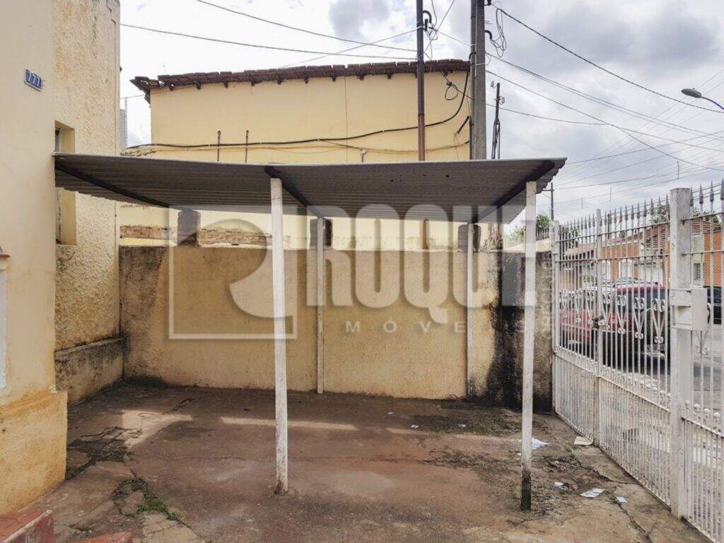 Casa Residencial à venda no bairro Centro: