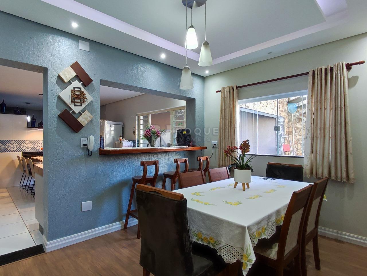 Casa Residencial à venda no bairro Parque Hippolyto: SALA DE JANTAR