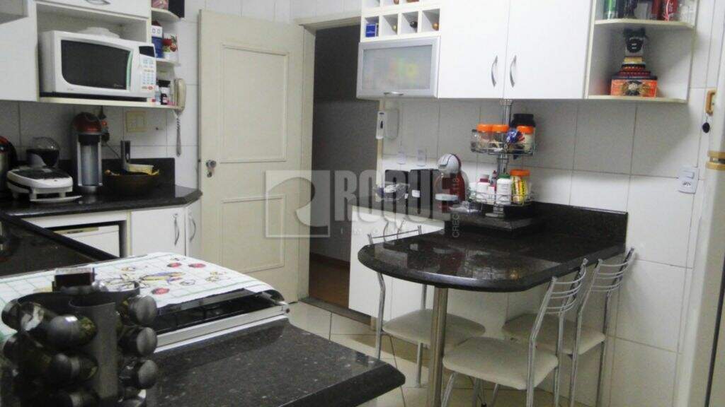 Apartamento à venda no bairro Centro: 