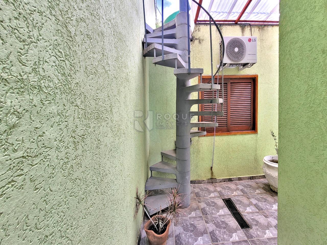 Casa Residencial à venda no bairro Jardim Santa Cecília: ACESSO AO QUINTAL