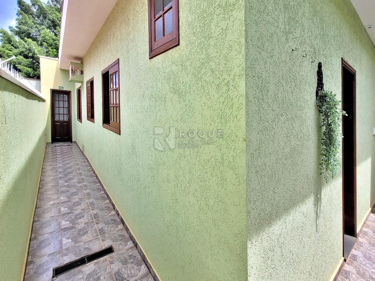 Casa Residencial à venda no bairro Jardim Santa Cecília: CORREDOR LATERAL