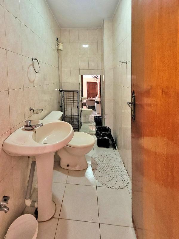 Casa Residencial à venda no bairro Jardim Santa Cecília: BANHEIRO EXTERNO