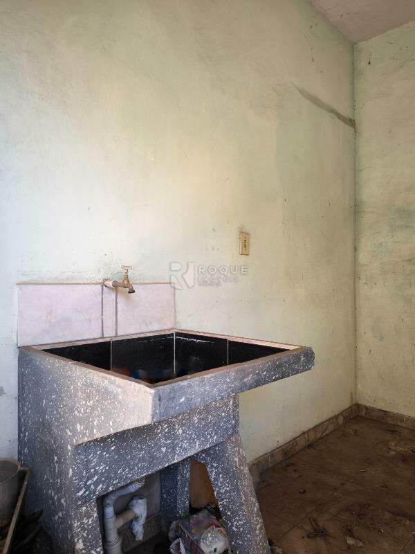 Casa Residencial à venda no bairro Jardim São Manoel: LAVANDERIA