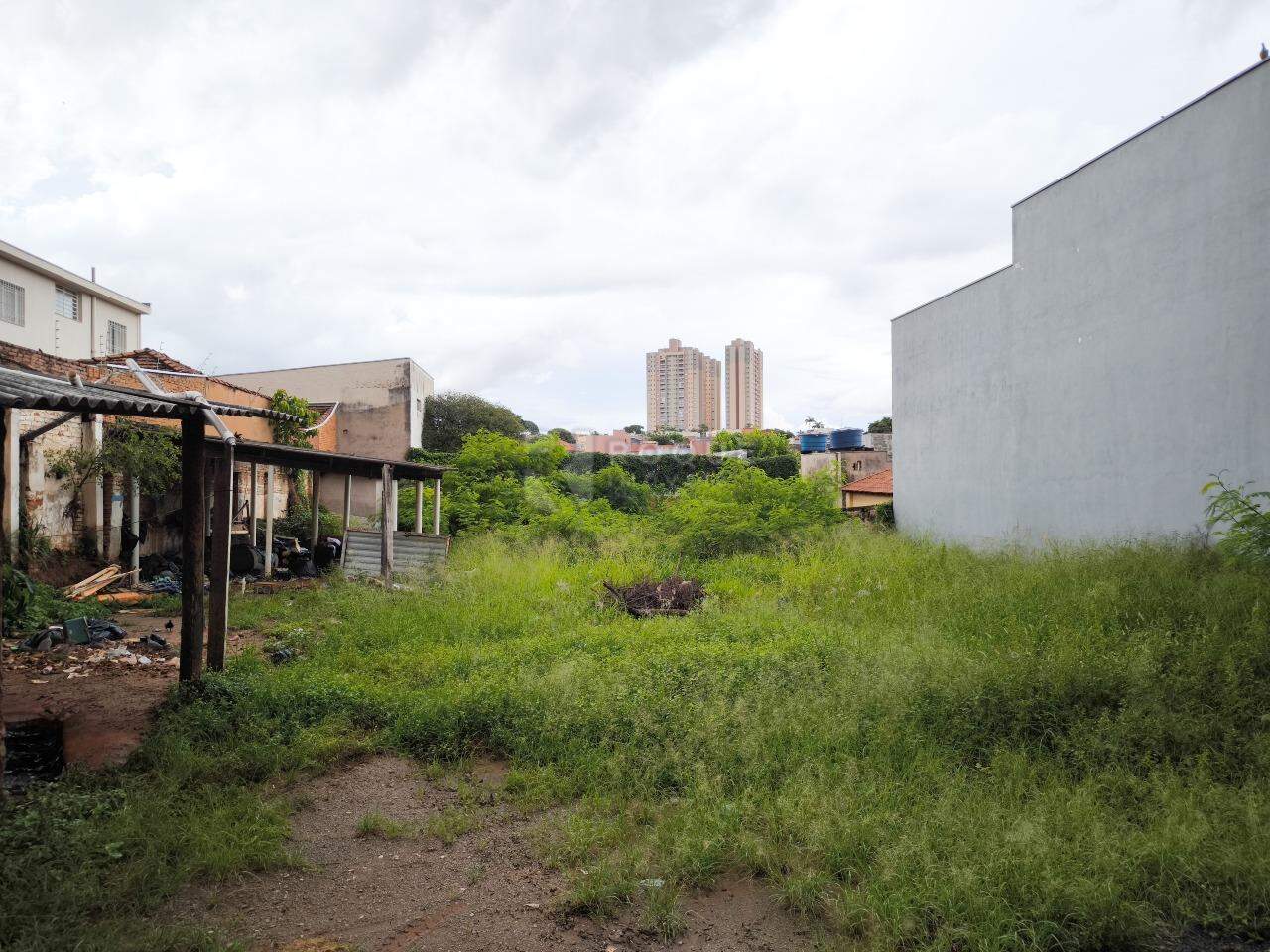 Terreno à venda no bairro Centro: 