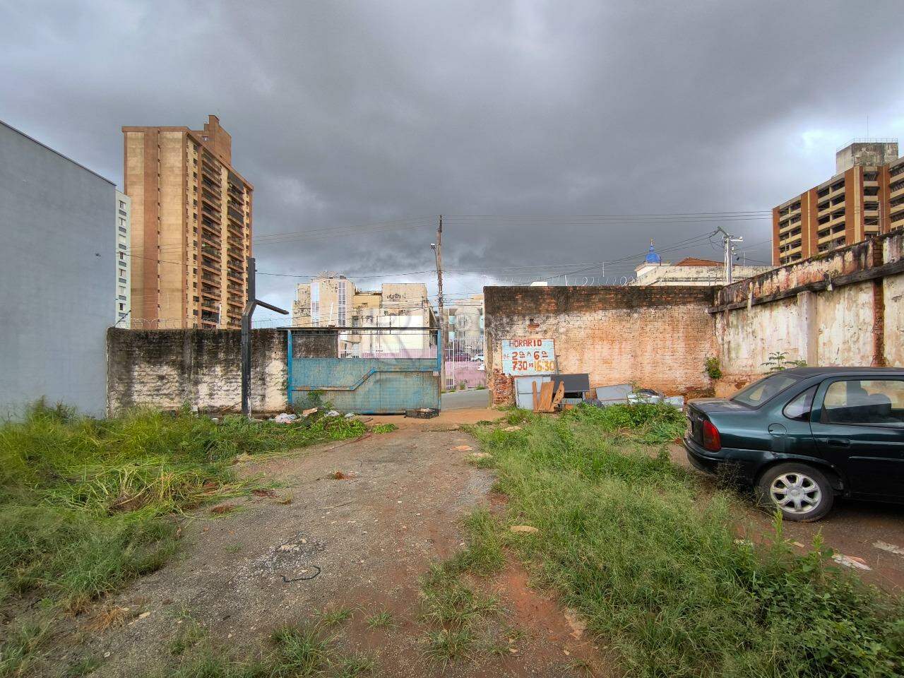 Terreno à venda no bairro Centro: 
