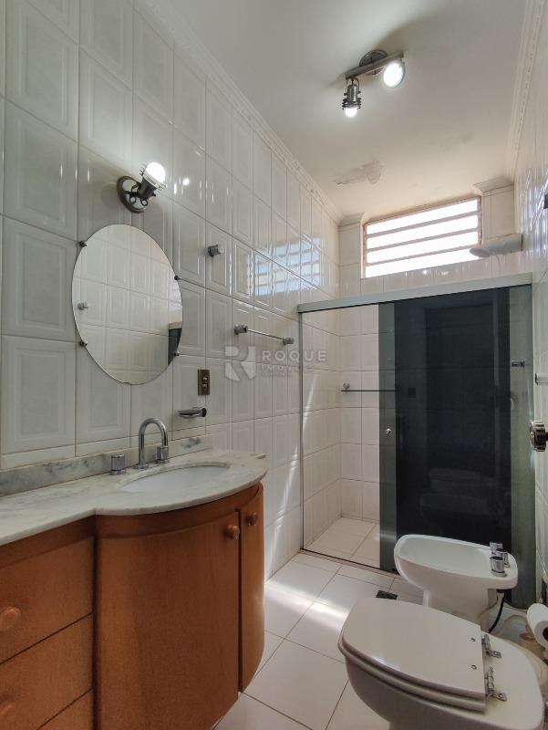 Casa Residencial à venda no bairro Vila Claudia: WC SUÍTE EXTERNA