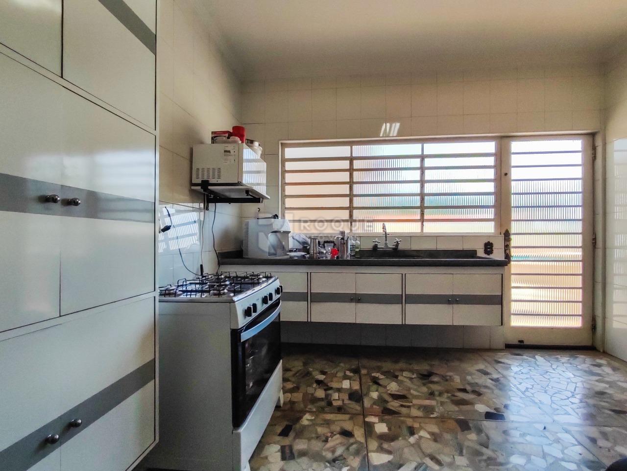 Casa Residencial à venda no bairro Vila Claudia: COZINHA