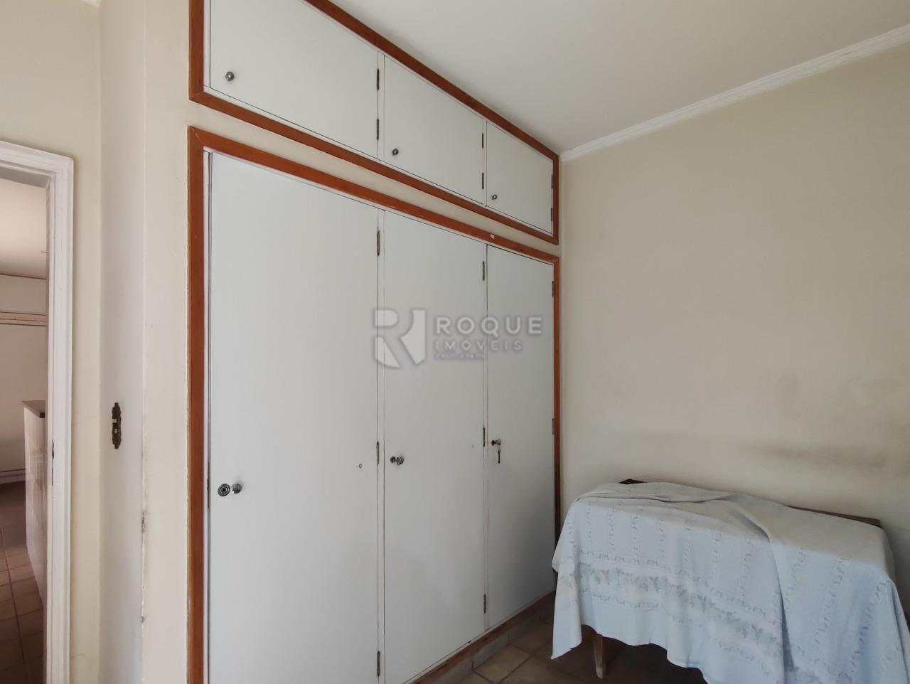 Casa Residencial à venda no bairro Vila Claudia: ÁREA DE SERVIÇO