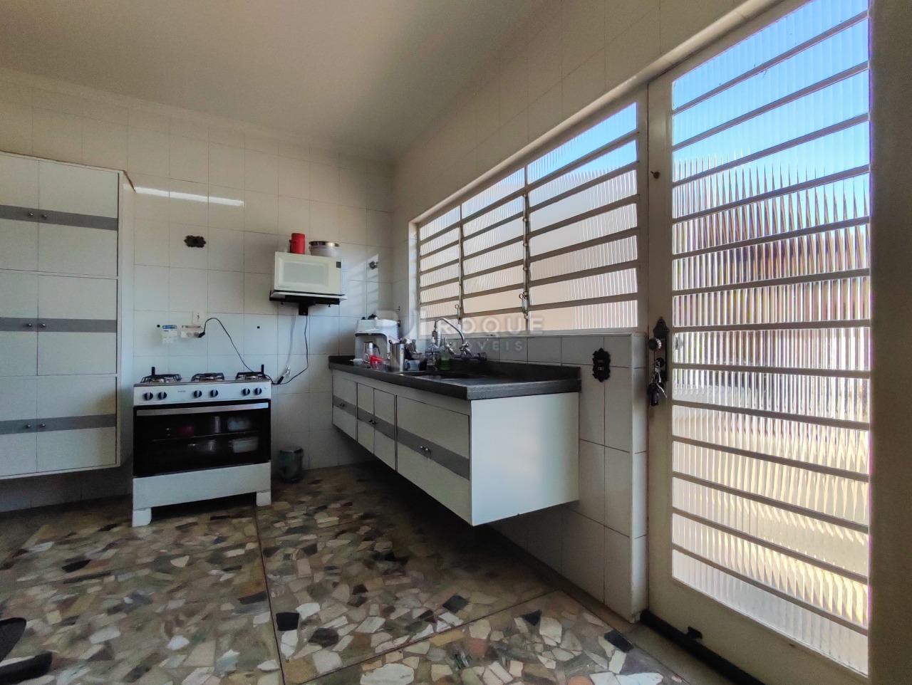 Casa Residencial à venda no bairro Vila Claudia: COZINHA