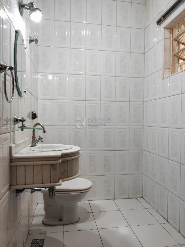 Casa Residencial à venda no bairro Vila Claudia: LAVABO