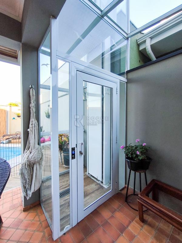 Casa em condomínio à venda no bairro Jardim Residencial Monsenhor Rossi: ELEVADOR PANORÂMICO