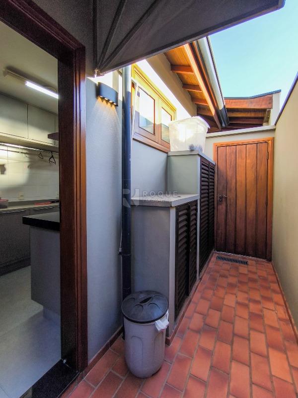 Casa em condomínio à venda no bairro Jardim Residencial Monsenhor Rossi: ENTRADA DE SERVIÇO