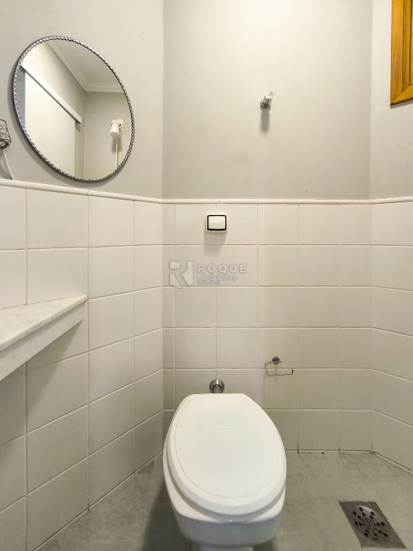 Casa em condomínio à venda no bairro Jardim Residencial Monsenhor Rossi: WC ÁREA DE SERVIÇO