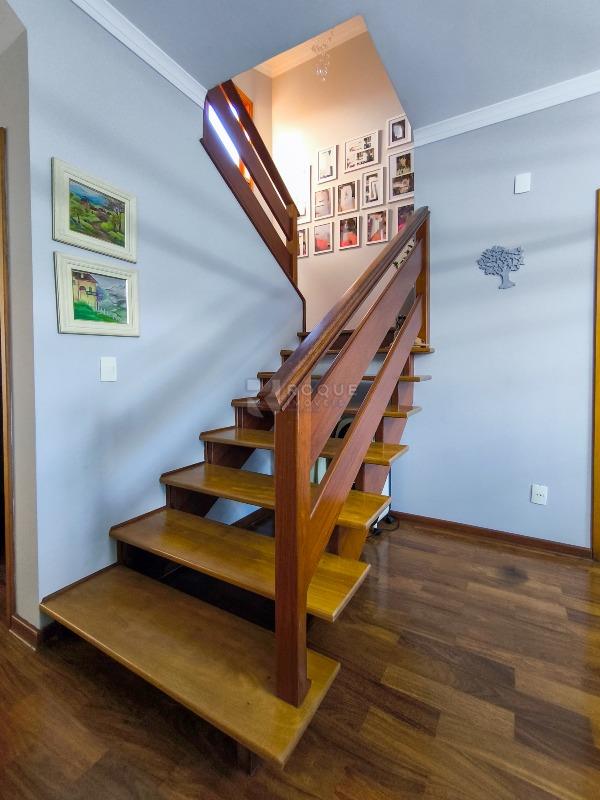 Casa em condomínio à venda no bairro Jardim Residencial Monsenhor Rossi: ACESSO PISO SUPERIOR