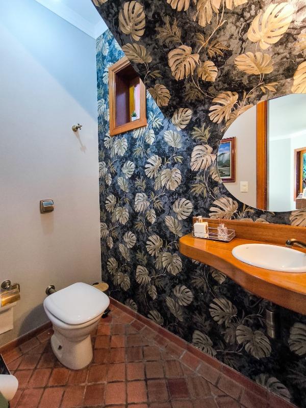 Casa em condomínio à venda no bairro Jardim Residencial Monsenhor Rossi: LAVABO