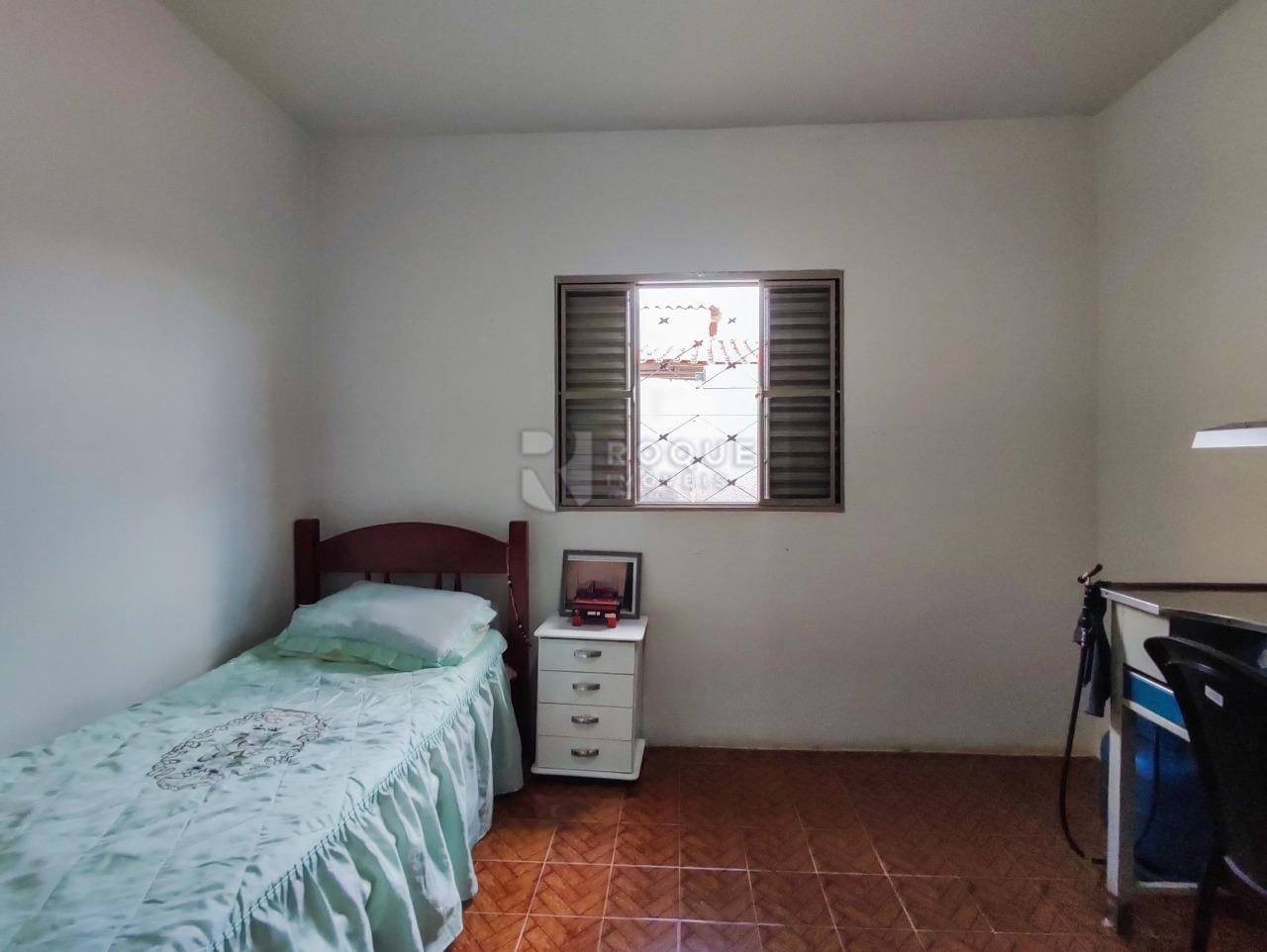 Casa Residencial à venda no bairro Jardim Olga Veroni: DORMITÓRIO 2