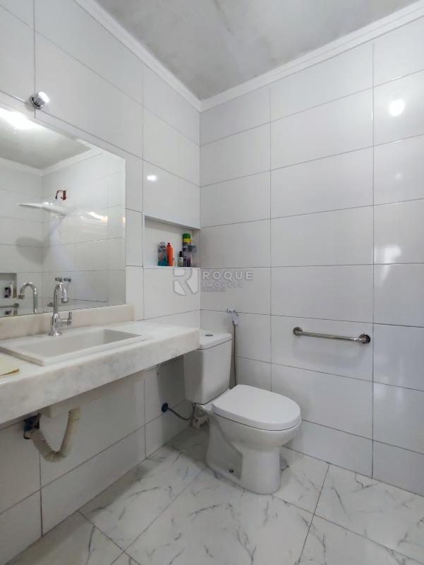 Casa Residencial à venda no bairro Jardim Olga Veroni: BANHEIRO SOCIAL