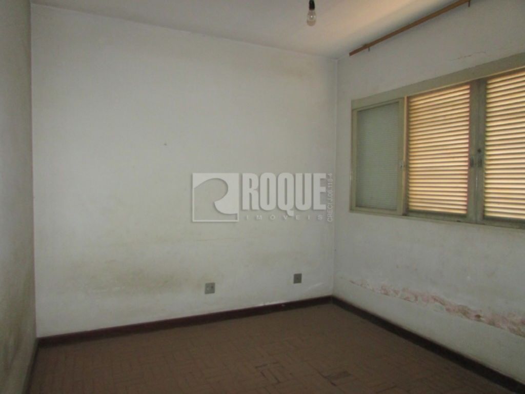 Casa Residencial à venda no bairro Centro: 