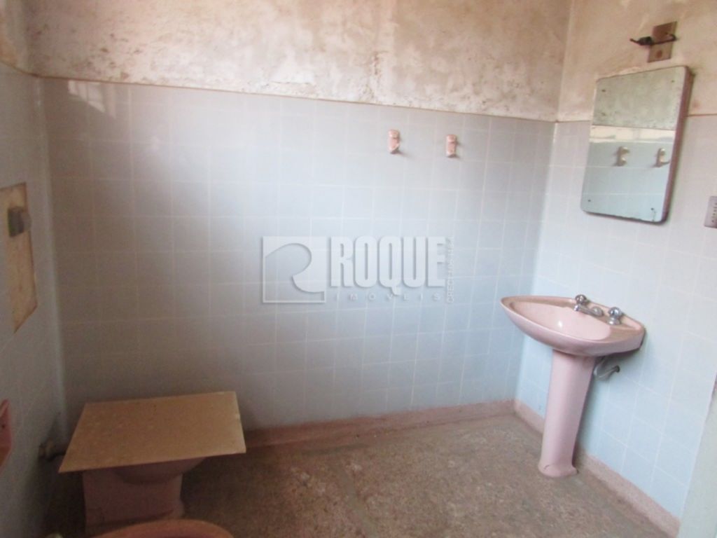 Casa Residencial à venda no bairro Centro: 