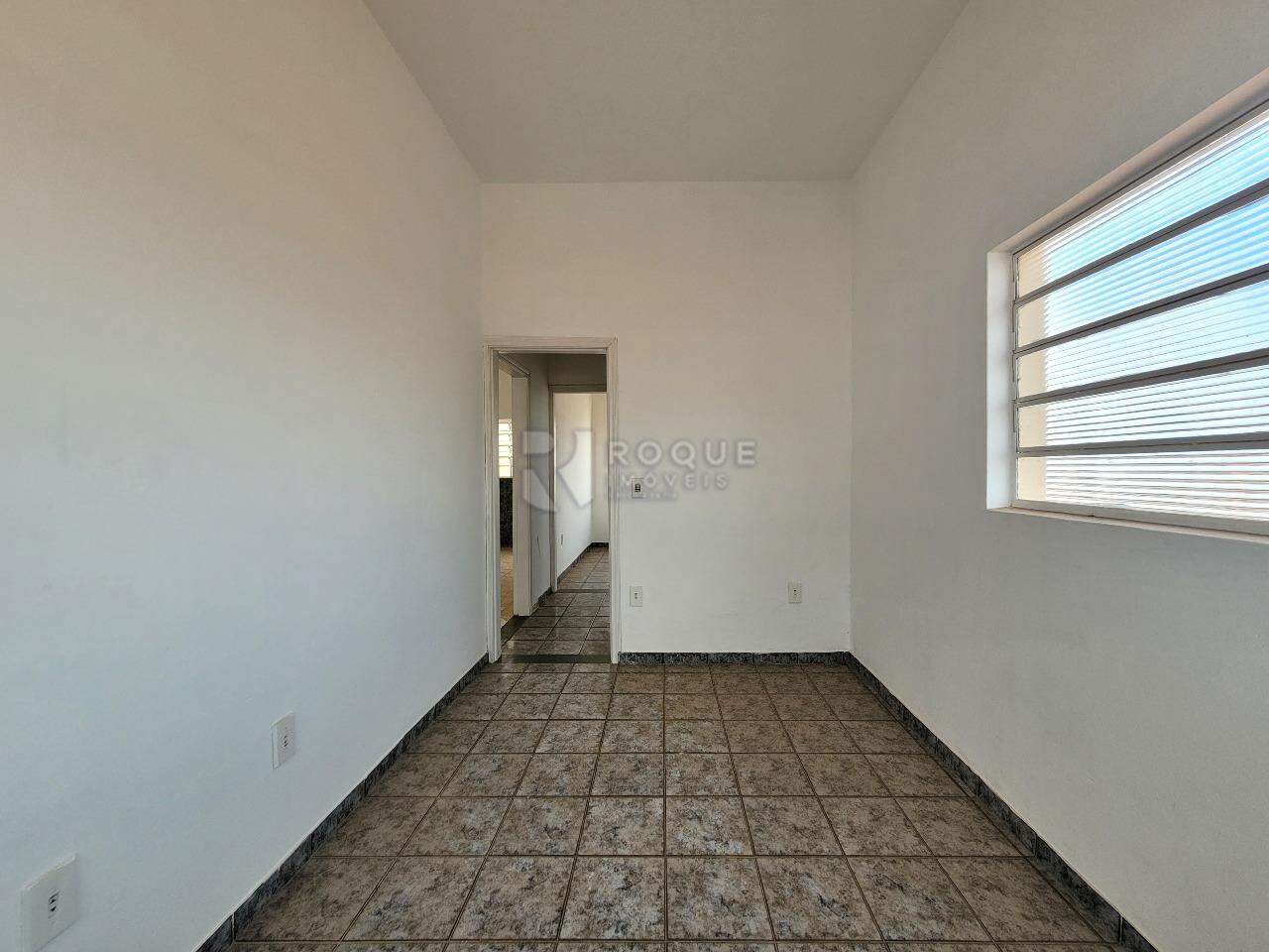 Salas/Conjuntos à venda no bairro Parque Residencial Santa Eulália: Sala 2 - Superior