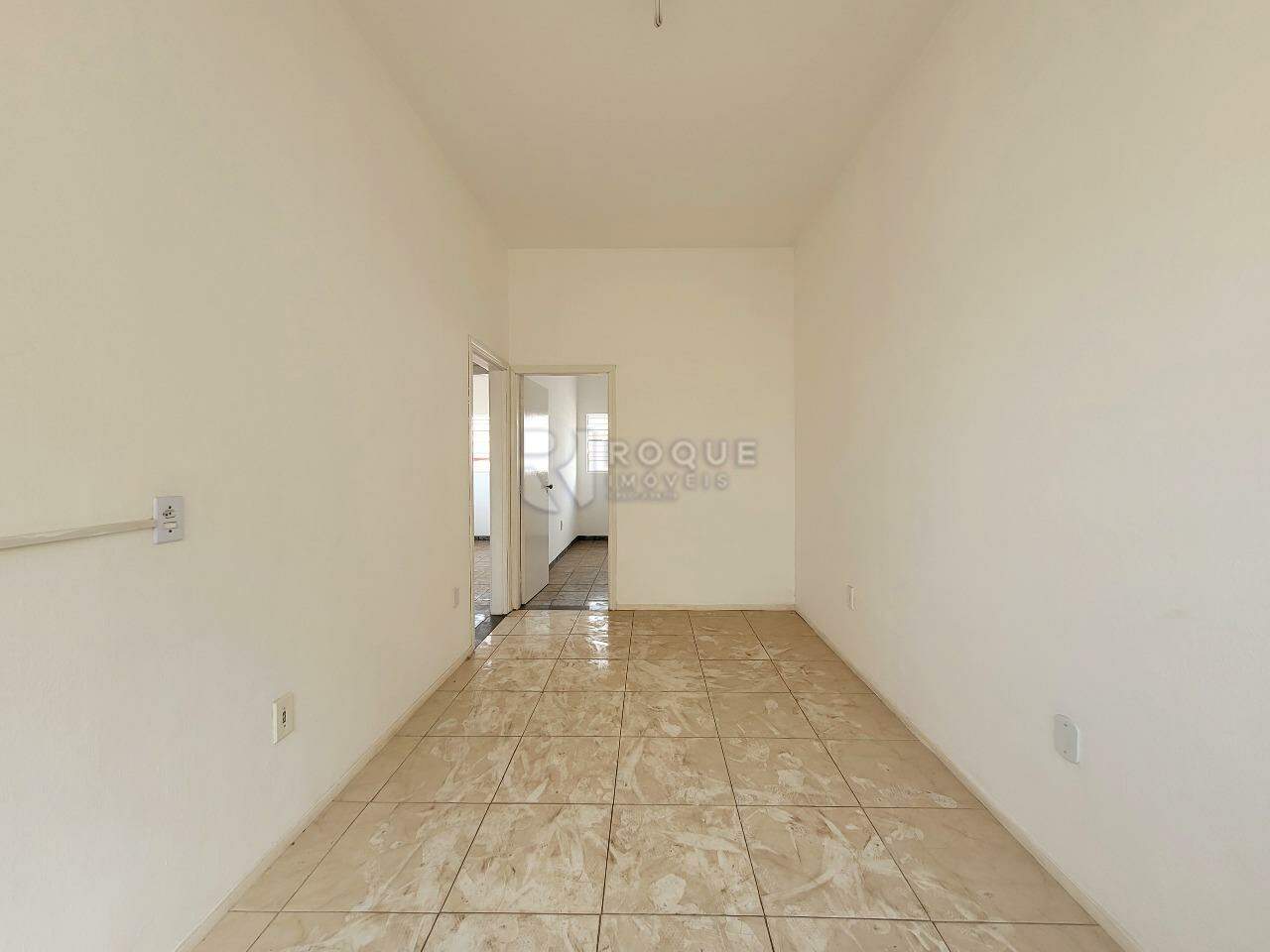 Salas/Conjuntos à venda no bairro Parque Residencial Santa Eulália: Cozinha Superior