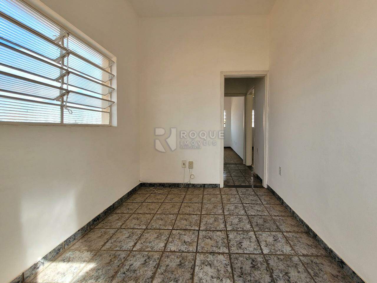 Salas/Conjuntos à venda no bairro Parque Residencial Santa Eulália: Sala 1 - Superior