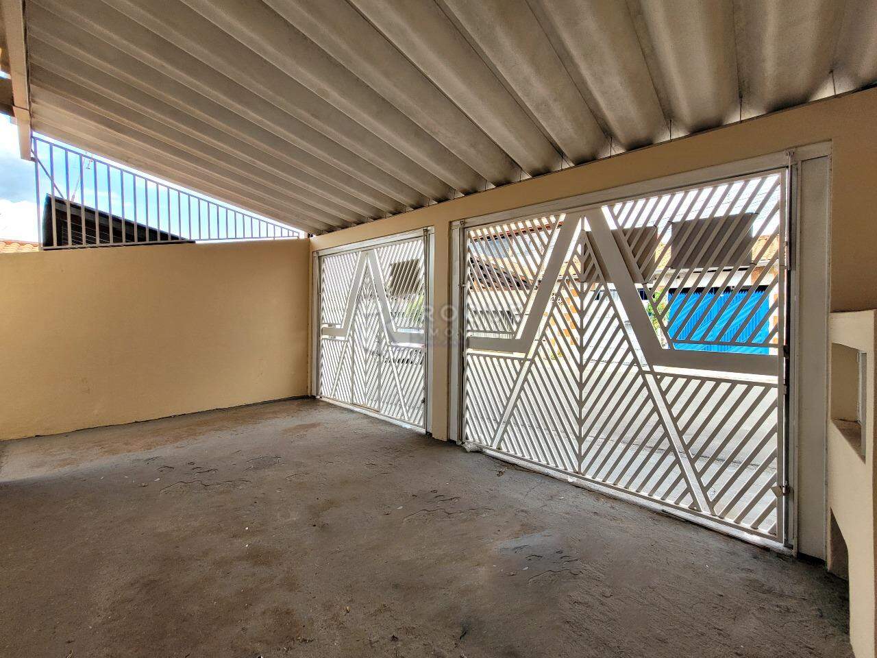 Salas/Conjuntos à venda no bairro Parque Residencial Santa Eulália: Garagem