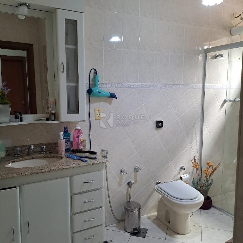 Casa em condomínio à venda no bairro Villa San Marino: 