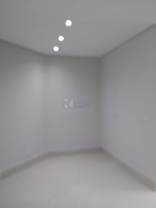 Casa em condomínio à venda no bairro Villa San Marino: 