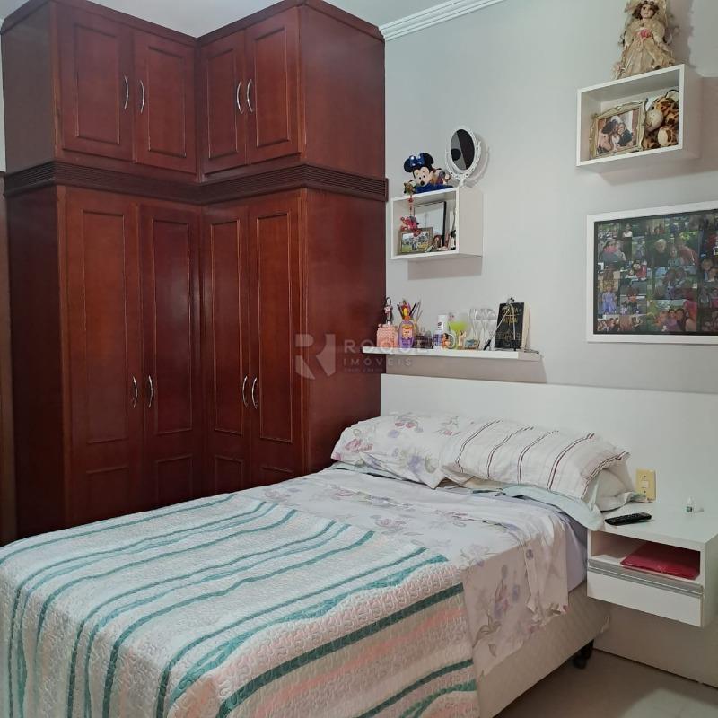 Casa em condomínio à venda no bairro Villa San Marino: 