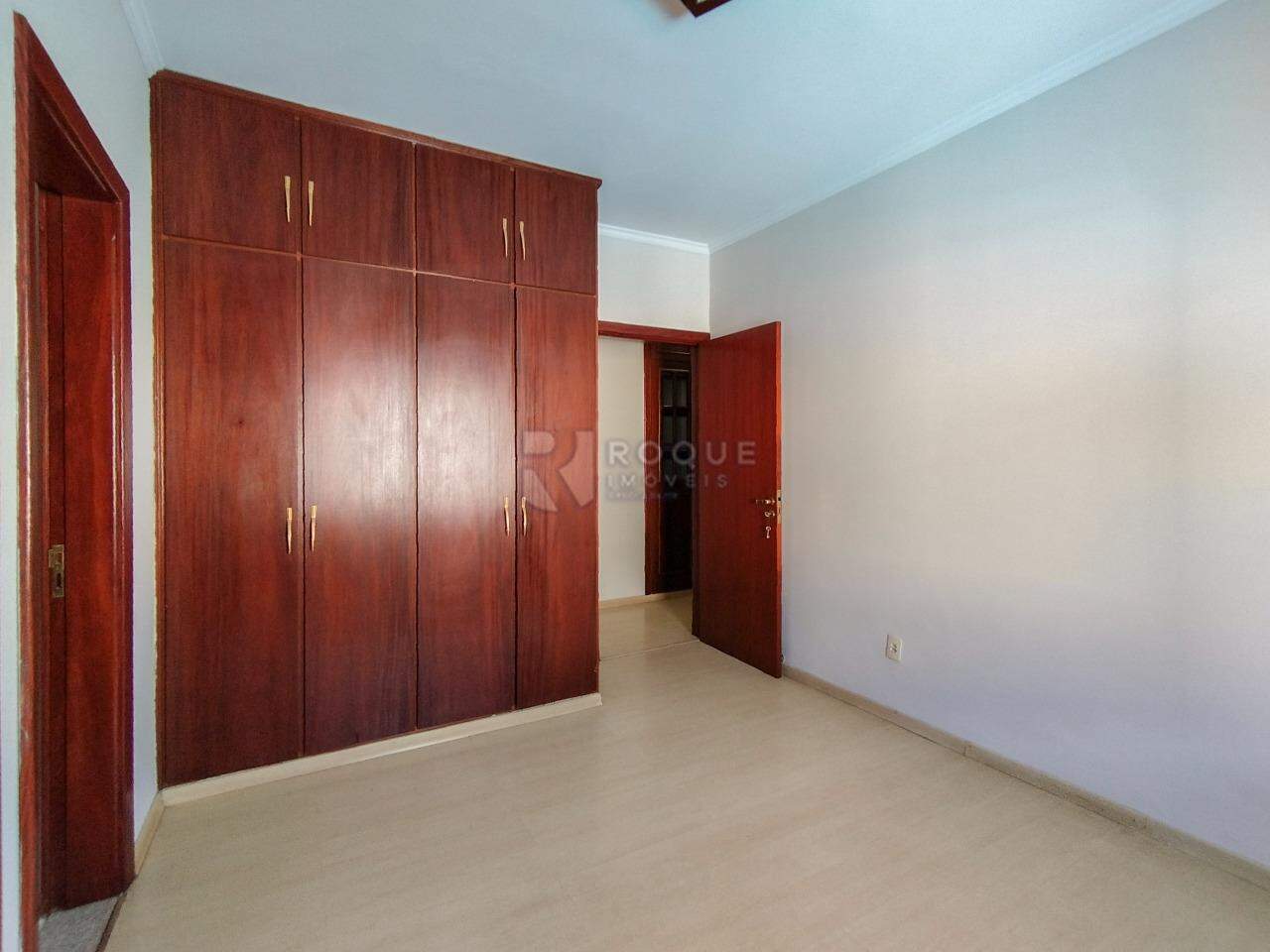 Casa em condomínio para aluguel no bairro Jardim Residencial Monsenhor Rossi: Dormitório 1 suíte 