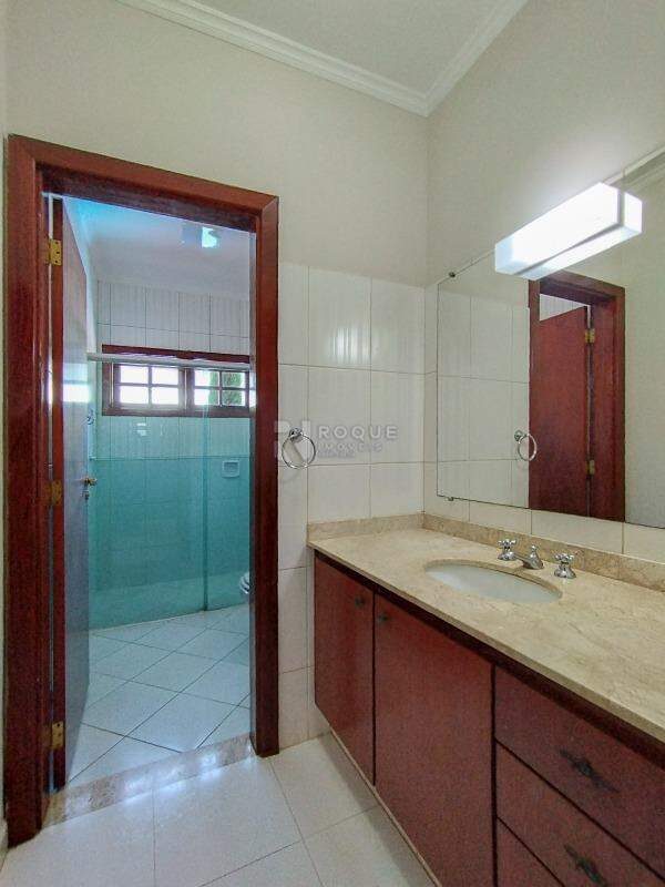 Casa em condomínio para aluguel no bairro Jardim Residencial Monsenhor Rossi: WC social 