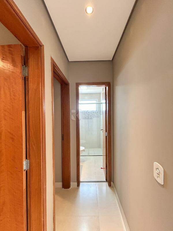 Apartamento para aluguel no bairro Parque Egisto Ragazzo: Hall