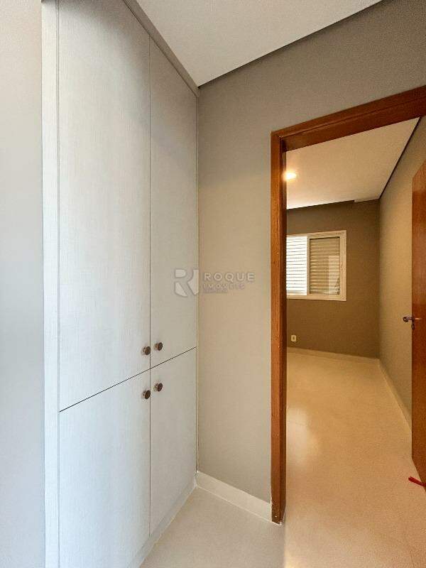 Apartamento para aluguel no bairro Parque Egisto Ragazzo: Hall