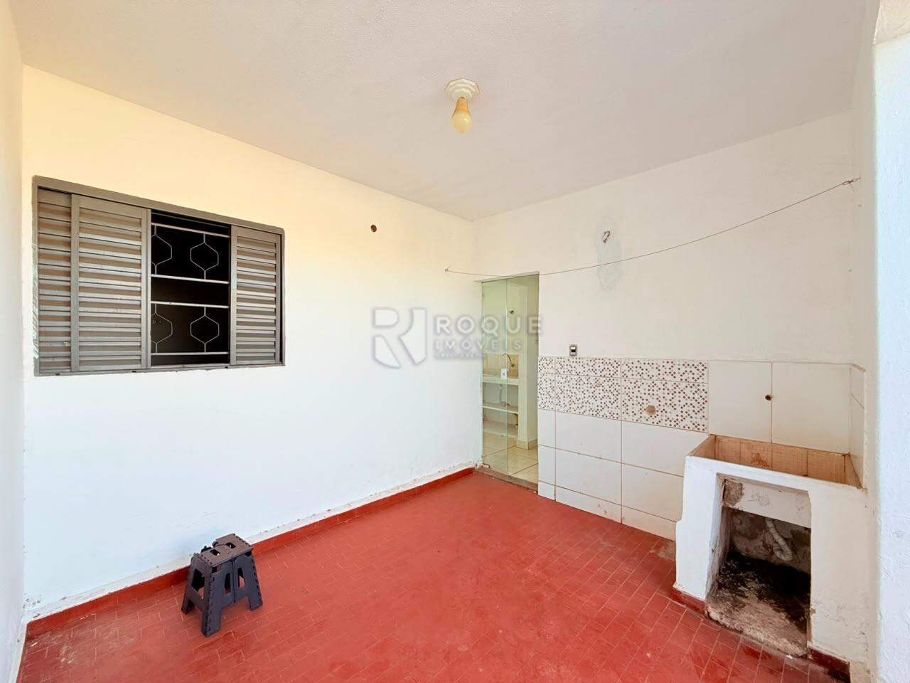 Casa Residencial para aluguel no bairro Centro: Lavanderia