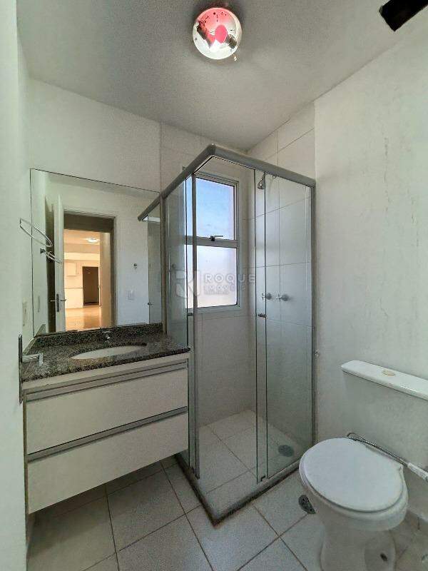 Apartamento para aluguel no bairro Jardim Esmeralda: WC social 