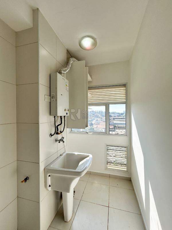 Apartamento para aluguel no bairro Jardim Esmeralda: Área de serviço 