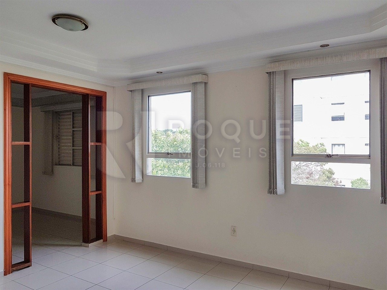 Apartamento para aluguel no bairro Itaipu: Sala 