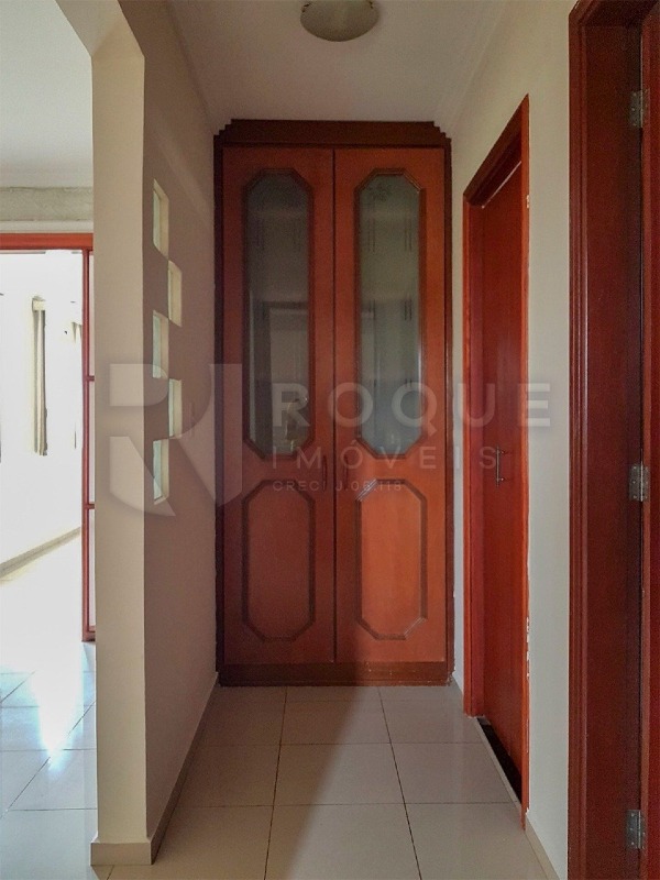 Apartamento para aluguel no bairro Itaipu: Hall