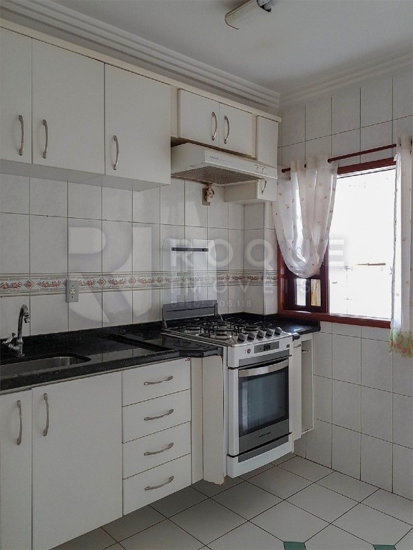 Apartamento para aluguel no bairro Itaipu: Cozinha 