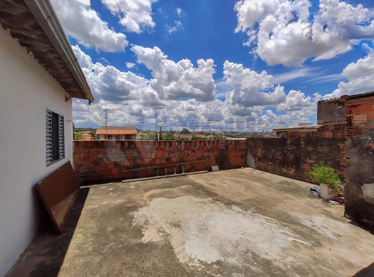 Casa Residencial para aluguel no bairro Conjunto Residencial Victor D’Andrea: Fundo 