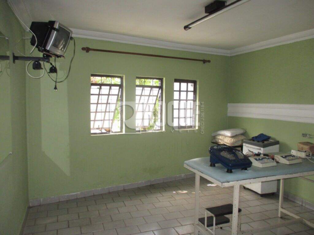 Casa Comercial para aluguel no bairro Boa Vista: 