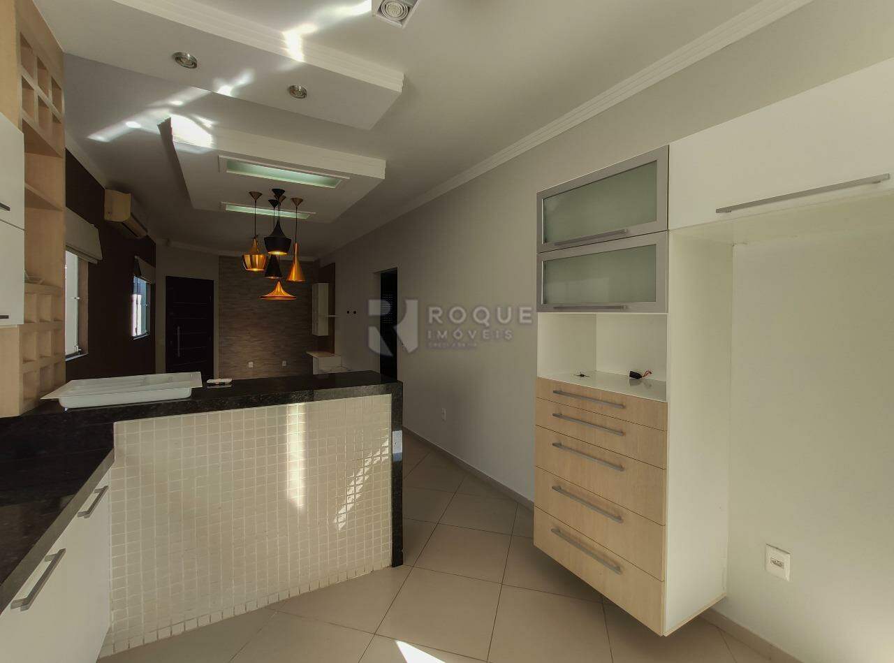 Casa Residencial para aluguel no bairro Jardim Santa Adélia: Cozinha 